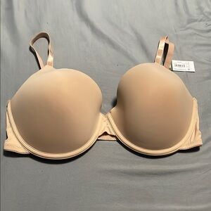 36 DD NWT Cream T-Shirt Bra with Underwires